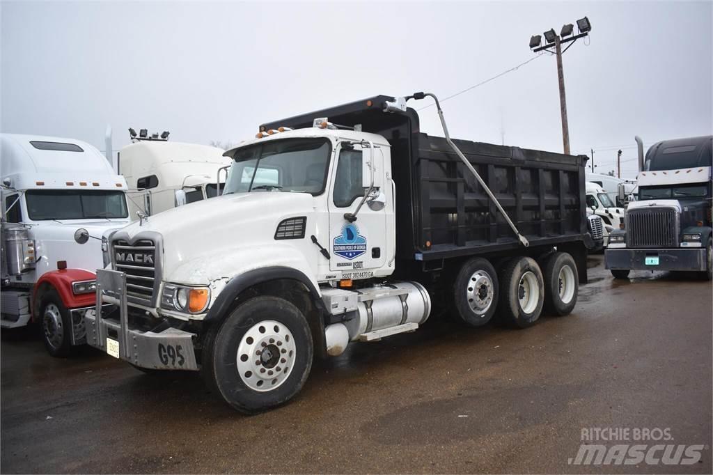 Mack GRANITE CV713 Camion benne