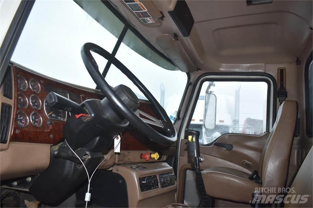 Mack GRANITE CV713 Camion benne