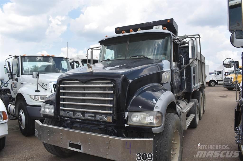 Mack GRANITE GU713 Camion benne