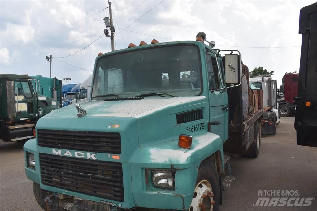 Mack MIDLINER CS200 Motrici cisterna