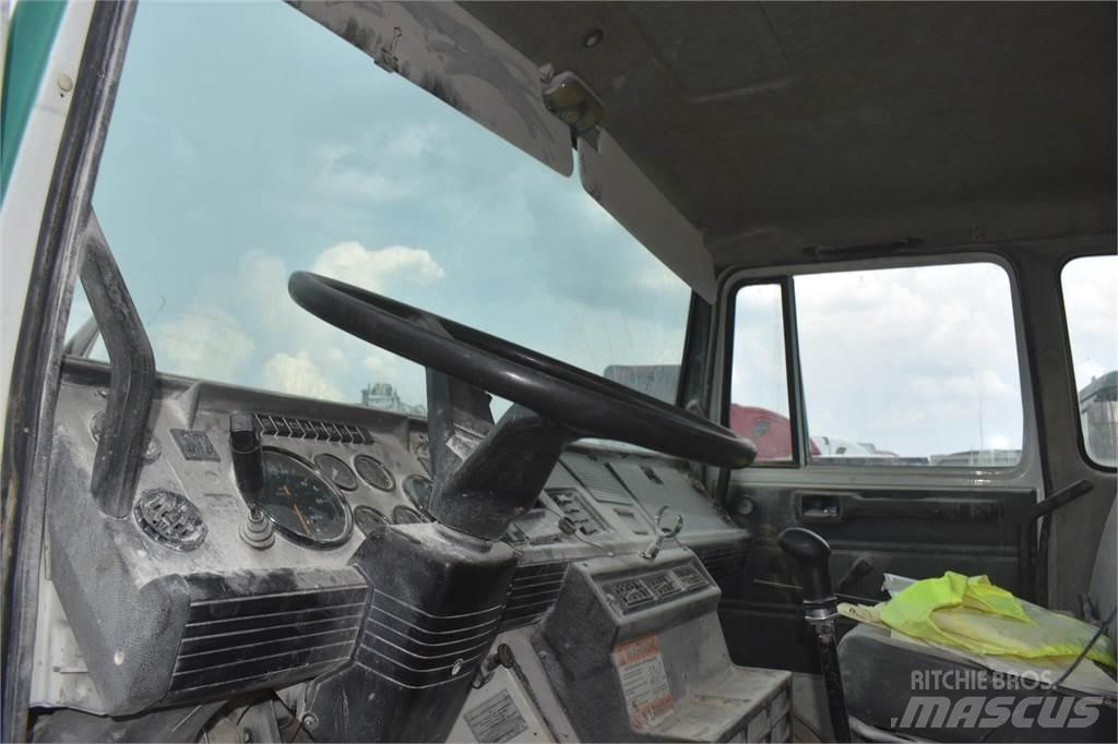 Mack MIDLINER CS200 Motrici cisterna