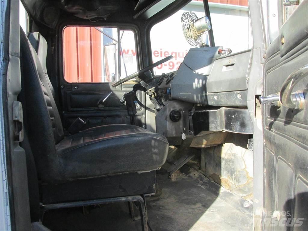 Mack R685S Motrici cisterna