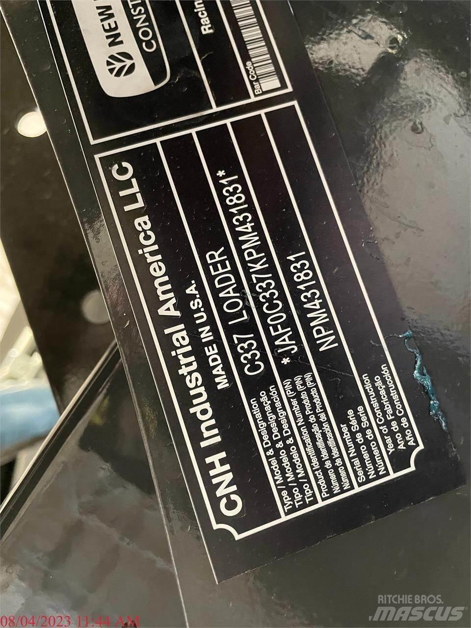 New Holland C337 Chargeuse compacte