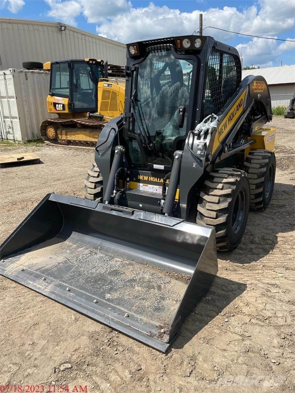 New Holland L328 Chargeuse compacte