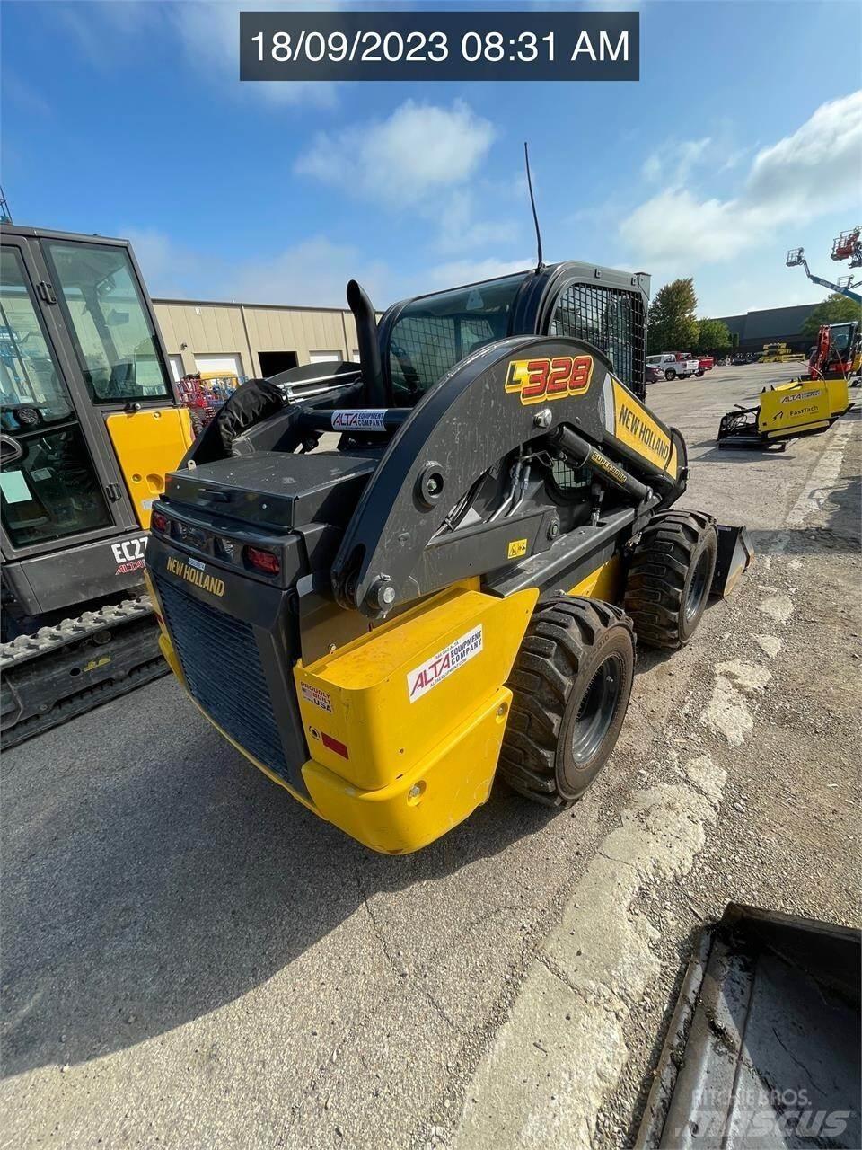 New Holland L328 Chargeuse compacte