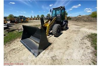 New Holland W80C Chargeuse sur pneus