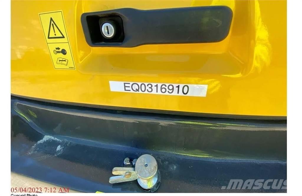 New Holland W80C Chargeuse sur pneus