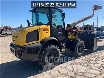 New Holland W80C Chargeuse sur pneus