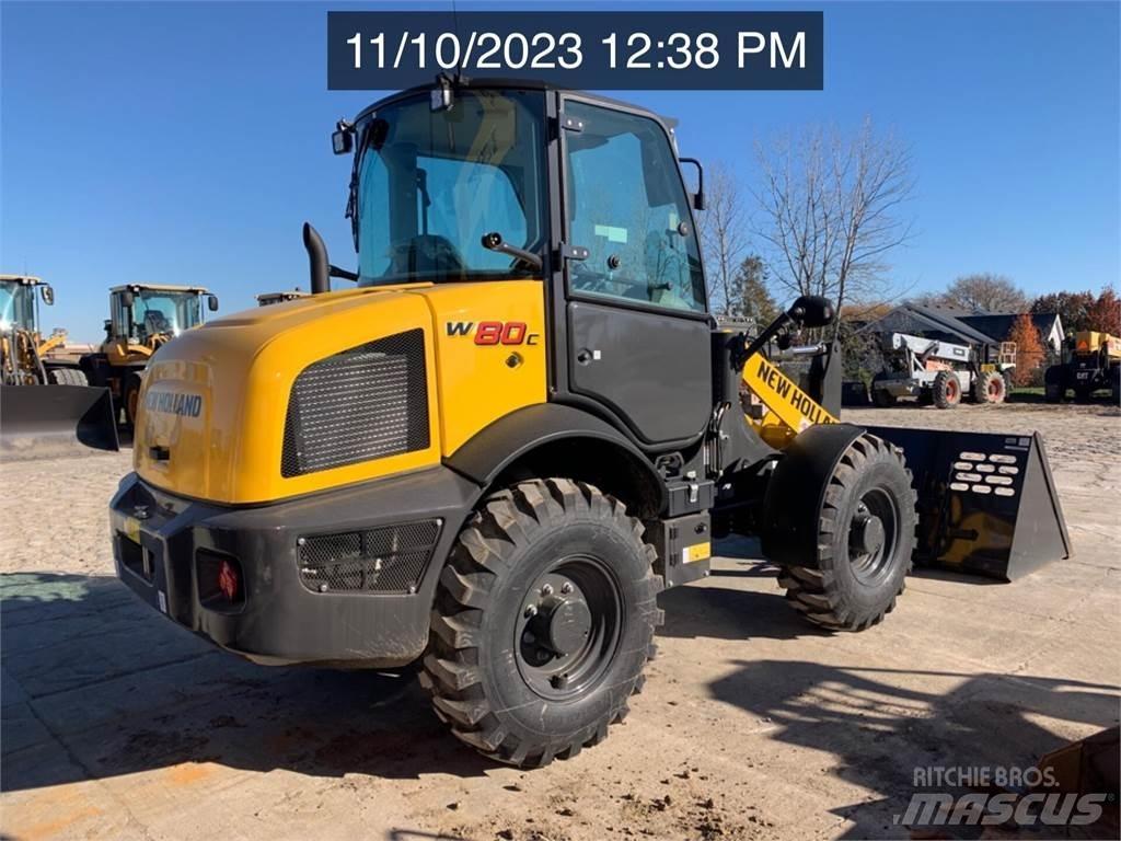 New Holland W80C Chargeuse sur pneus