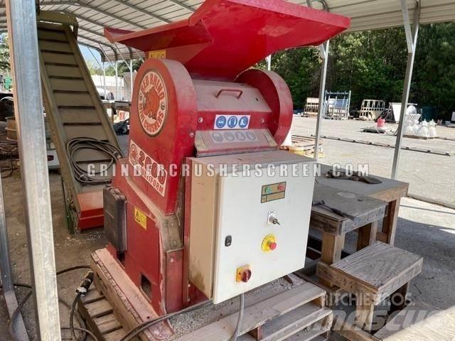 Red Rhino 2000 Concasseur