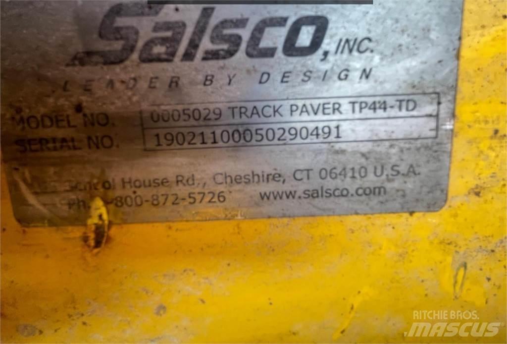  SALSCO TP44TD Finisseur