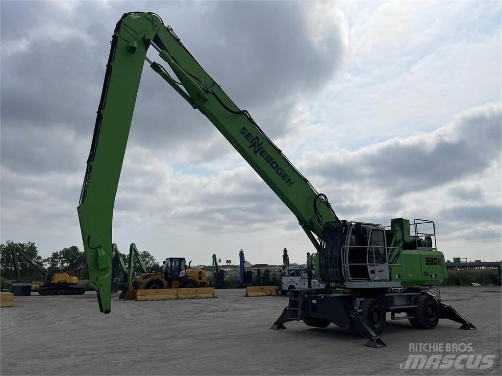 Sennebogen 830E Pelle à déchets