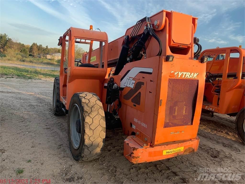 SkyTrak 6042 Chariot télescopique
