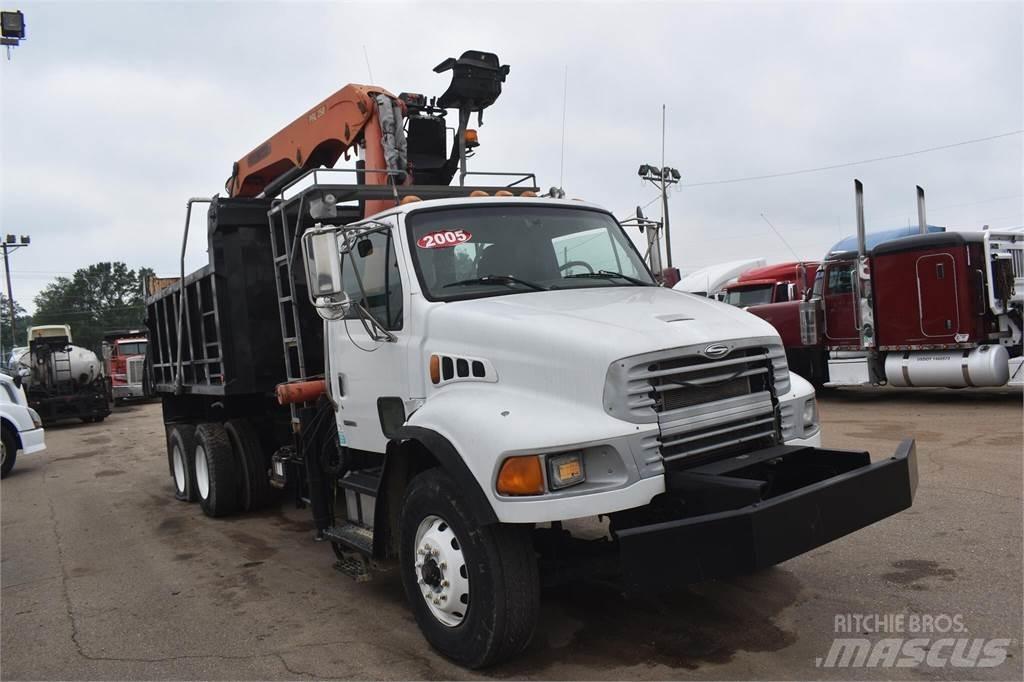 Sterling ACTERRA Camion plateau ridelle avec grue