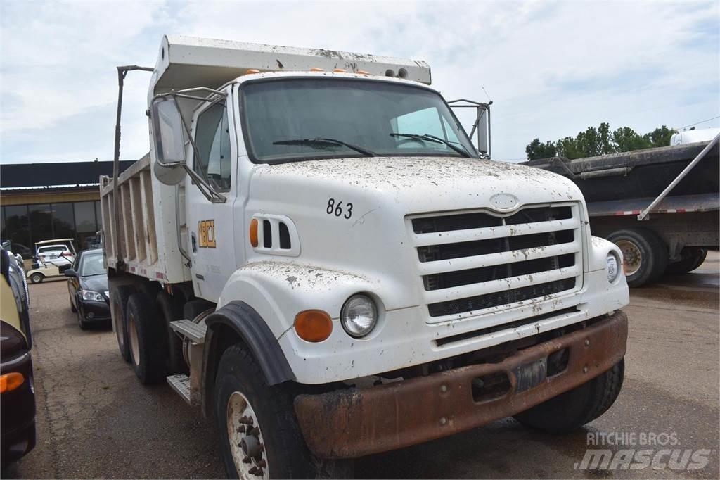 Sterling L7500 Camion benne