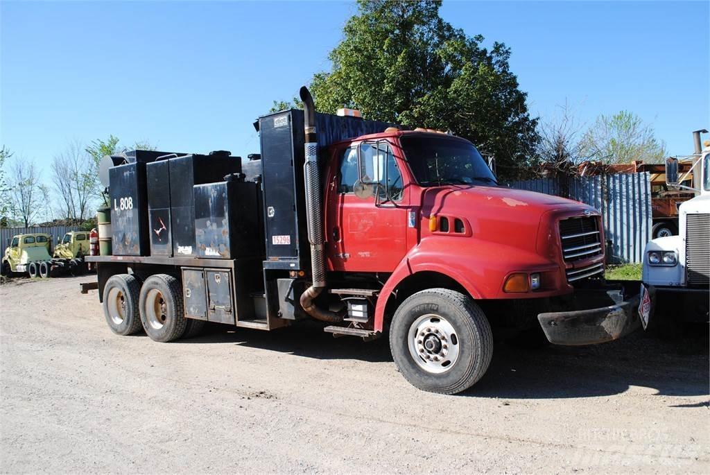 Sterling L8500 Motrici cisterna