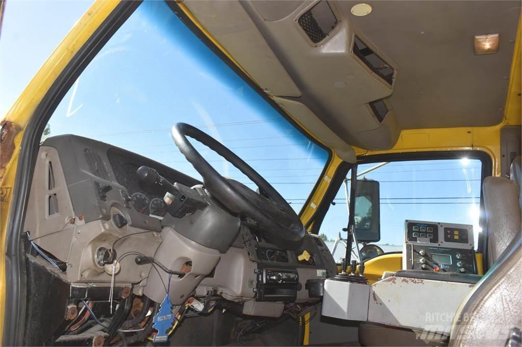 Sterling L8500 Camion benne