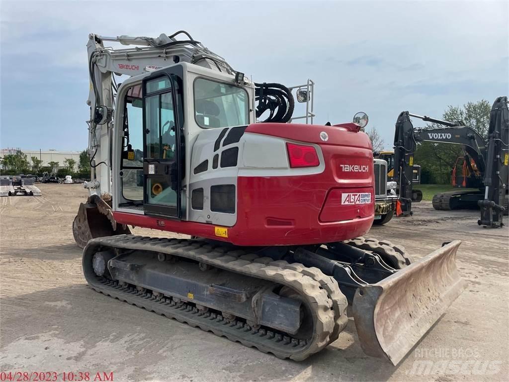 Takeuchi TB2150R Pelle sur chenilles