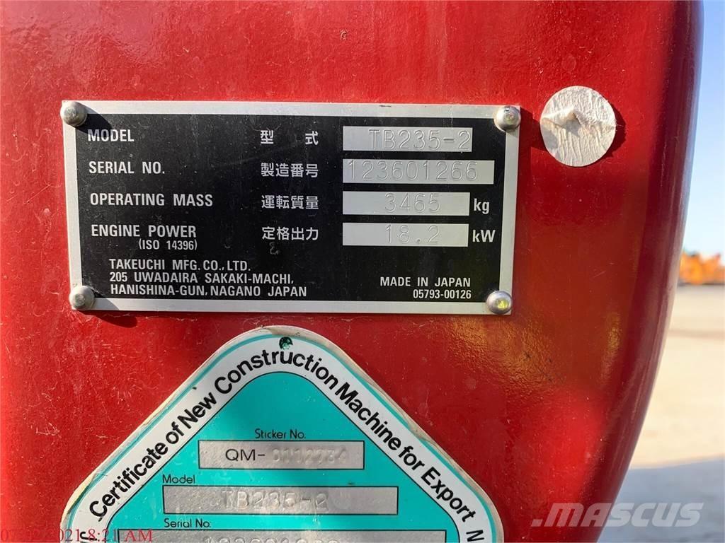 Takeuchi TB235-2 Mini pelle < 7t