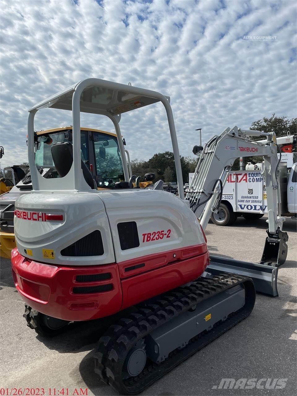 Takeuchi TB235-2 Mini pelle < 7t