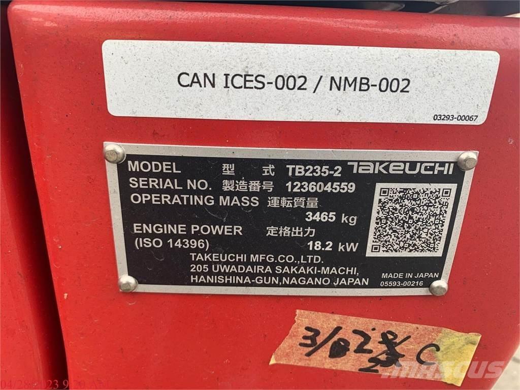 Takeuchi TB235-2 Mini pelle < 7t