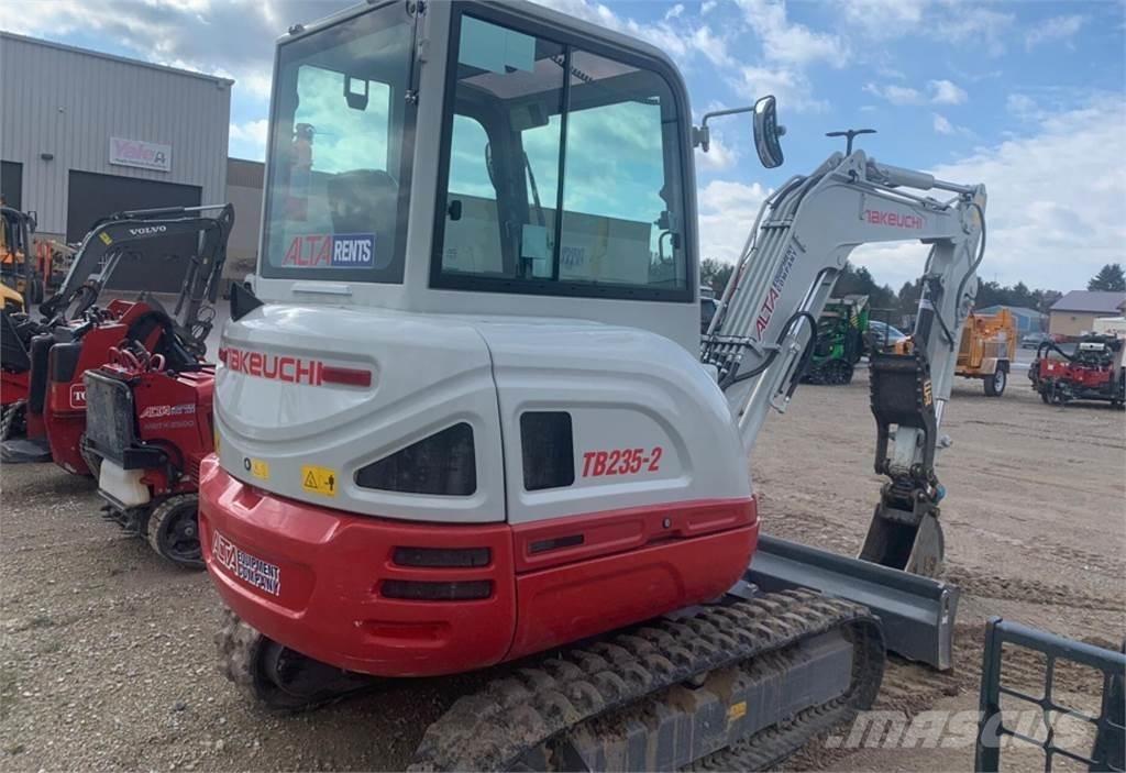 Takeuchi TB235-2 Mini pelle < 7t
