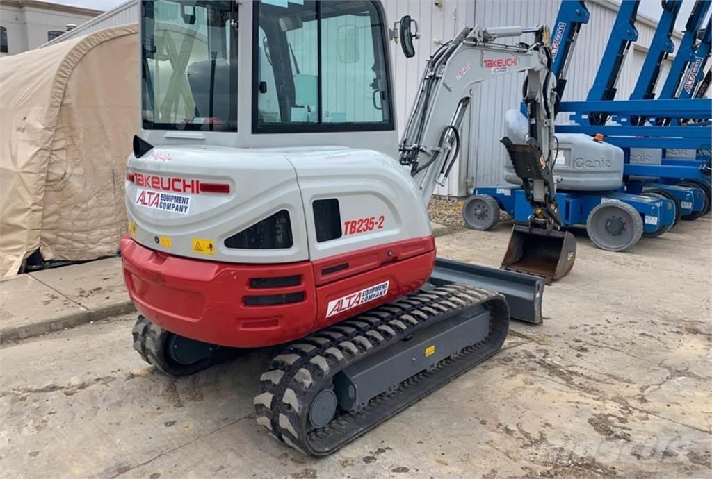 Takeuchi TB235-2 Mini pelle < 7t