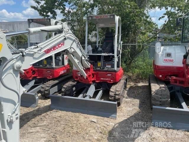 Takeuchi TB335R Mini pelle < 7t