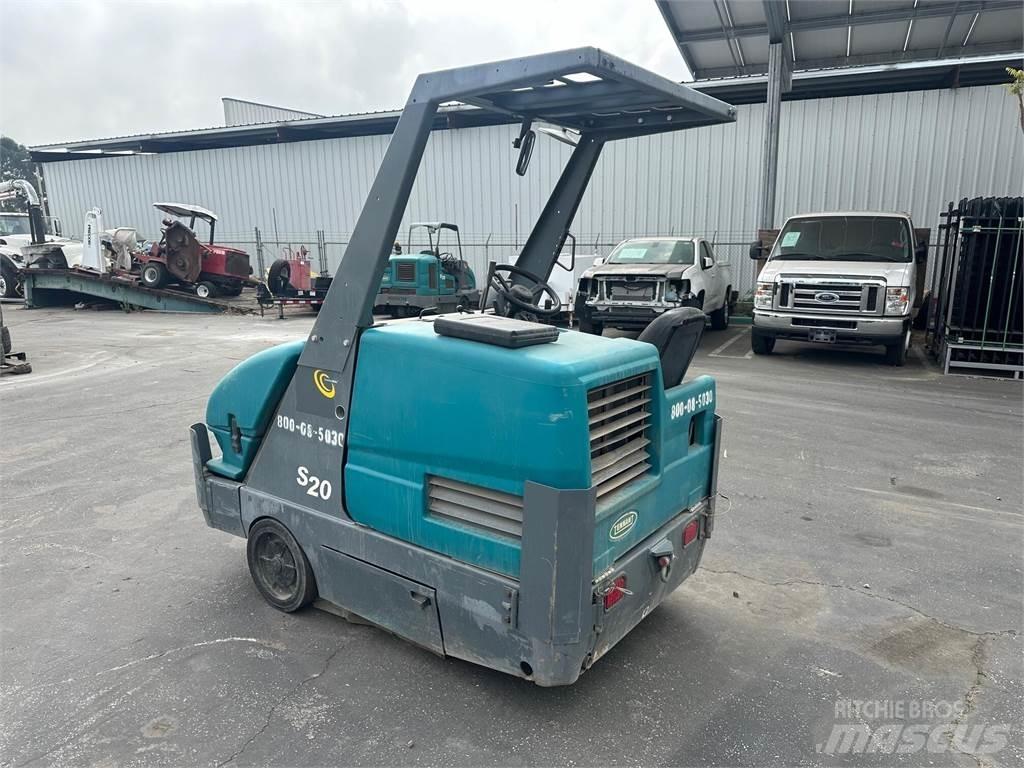 Tennant S20 Balayeuse / Autolaveuse