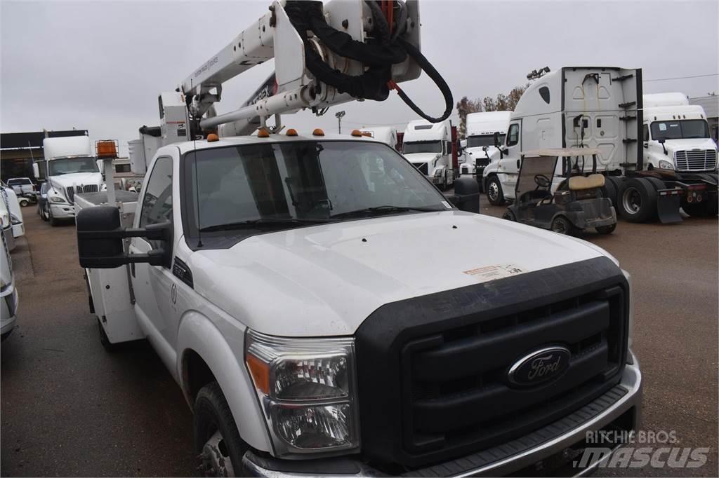 Terex LT38 Camion nacelle