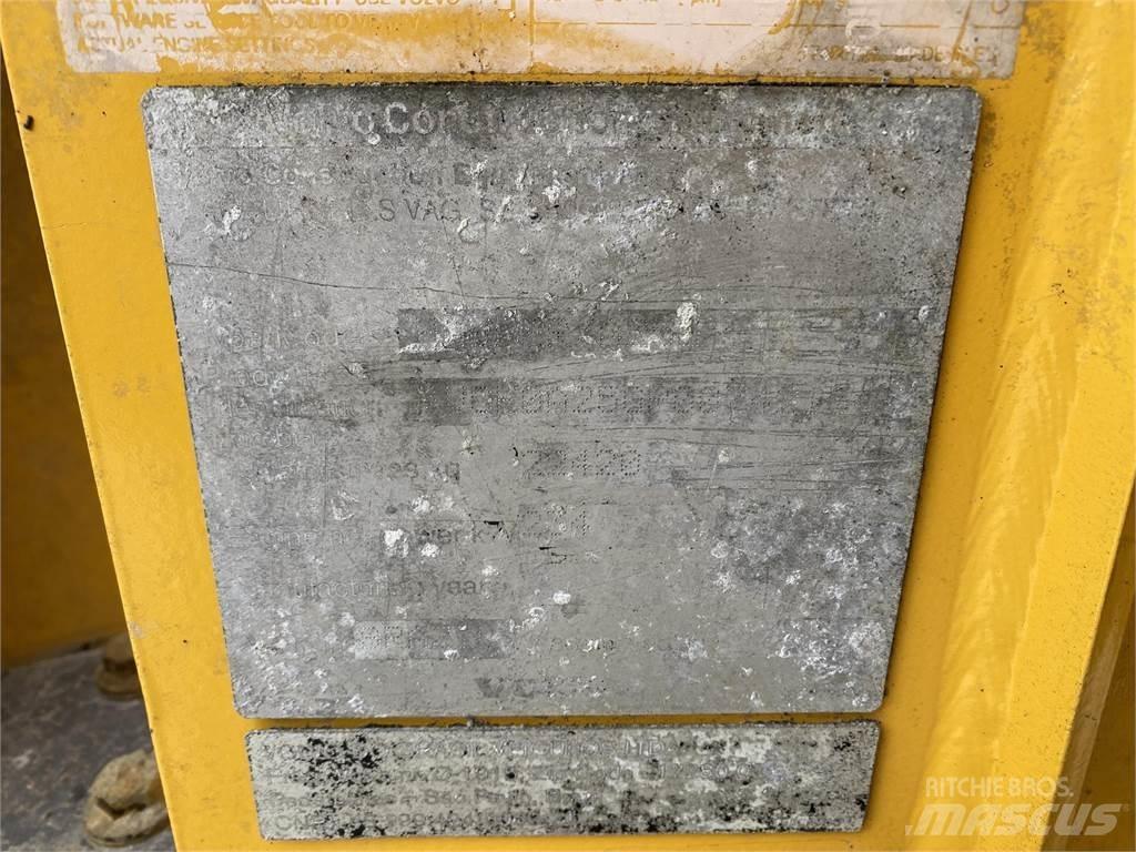 Volvo A25G Tombereau articulé