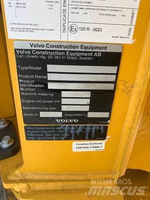 Volvo A25G Tombereau articulé