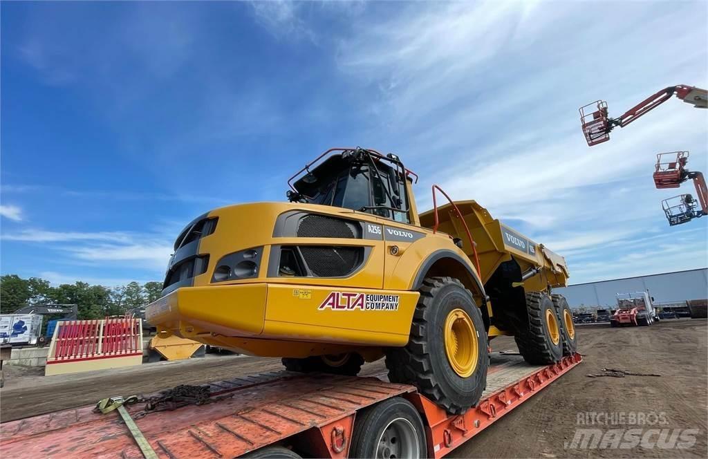 Volvo A25G Tombereau articulé