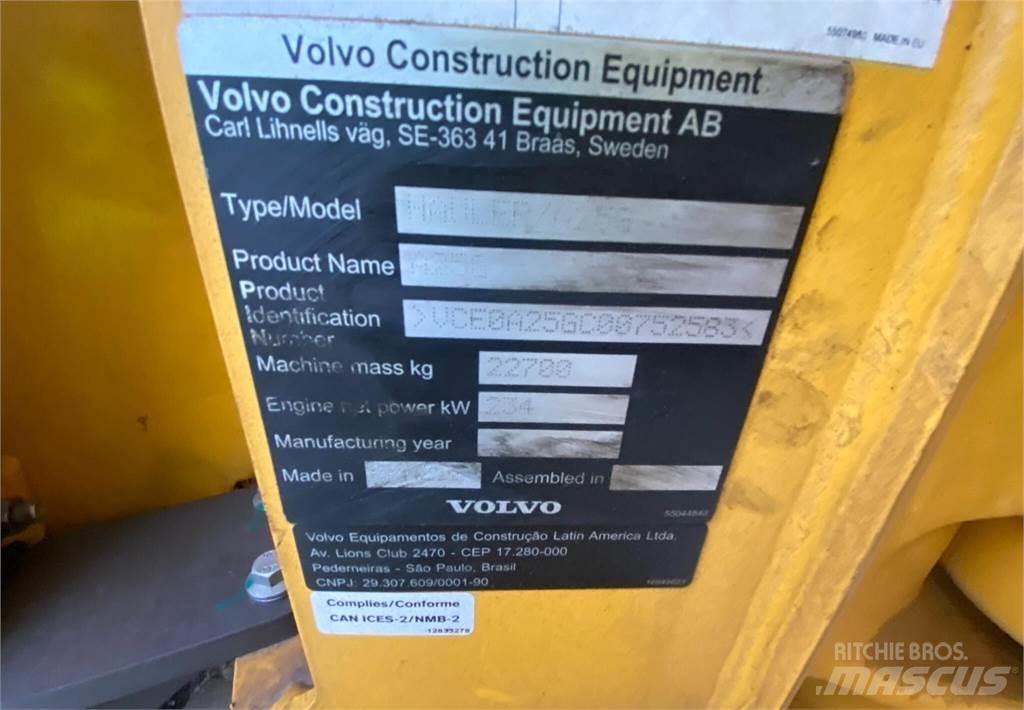 Volvo A25G Tombereau articulé