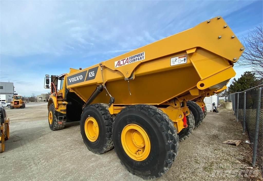 Volvo A25G Tombereau articulé