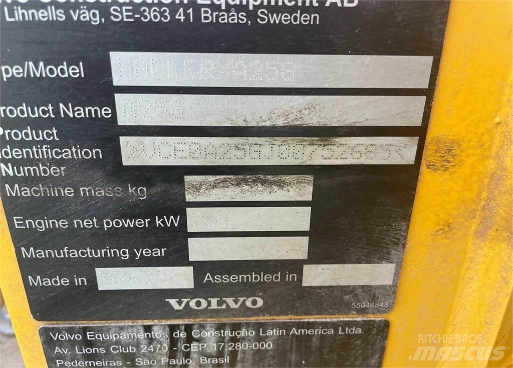 Volvo A25G Tombereau articulé