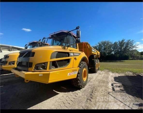 Volvo A25G Tombereau articulé