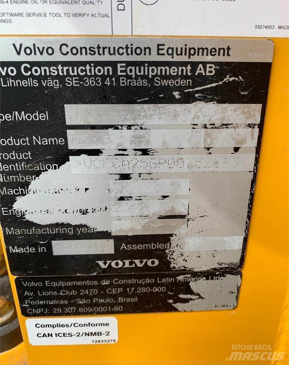 Volvo A25G Tombereau articulé