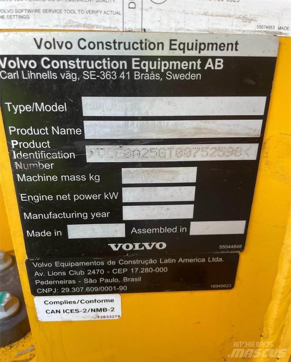 Volvo A25G Tombereau articulé