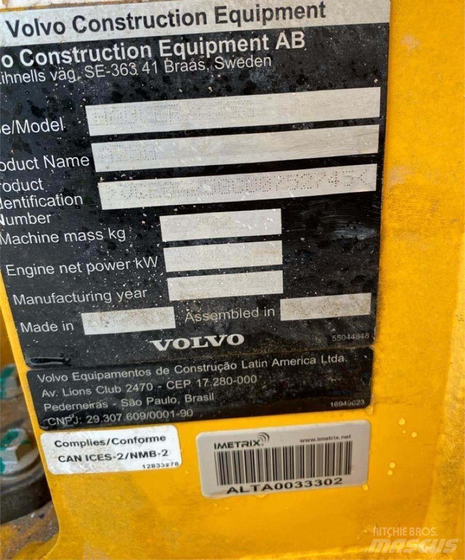 Volvo A25G Tombereau articulé