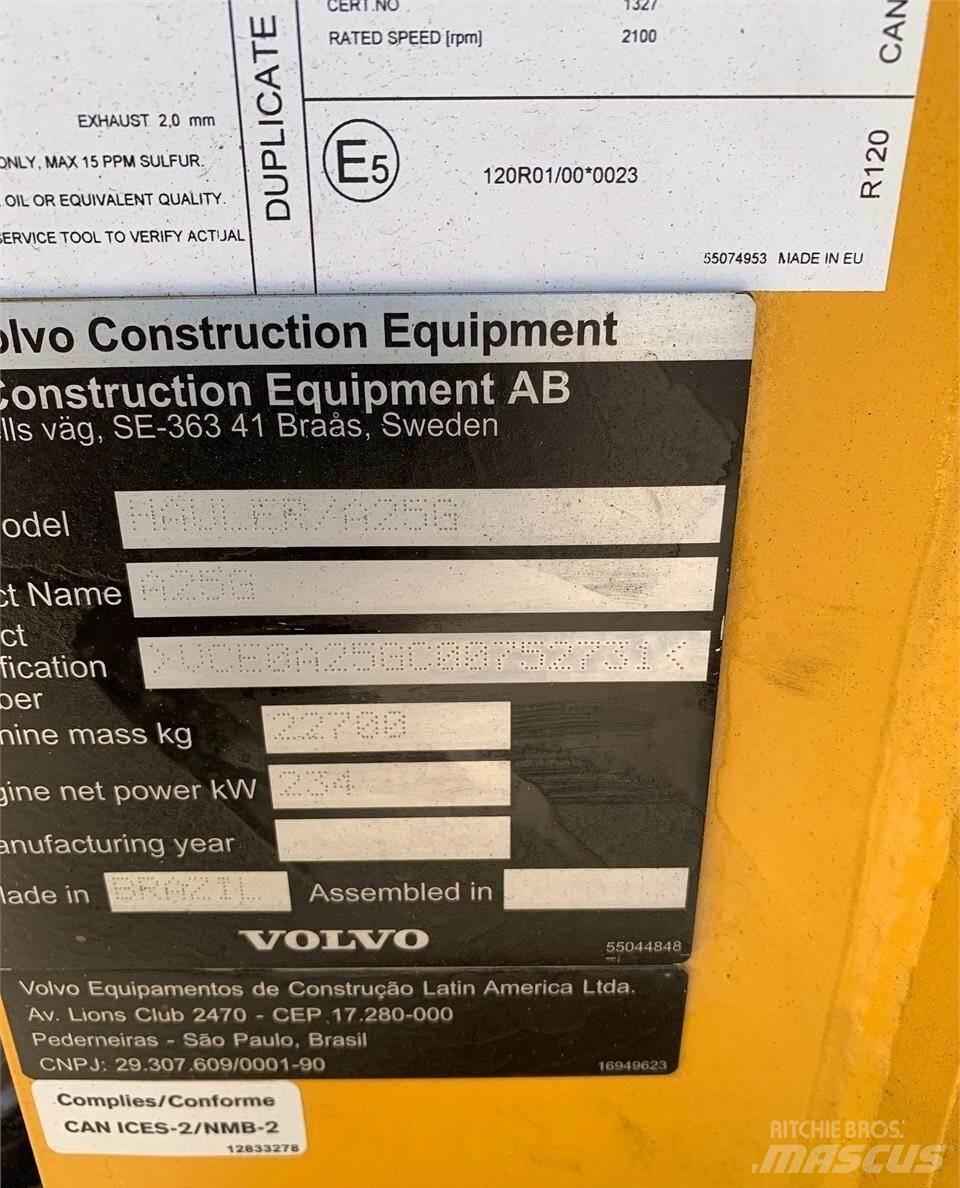 Volvo A25G Tombereau articulé