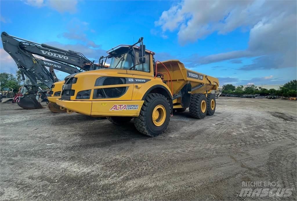 Volvo A25G Tombereau articulé