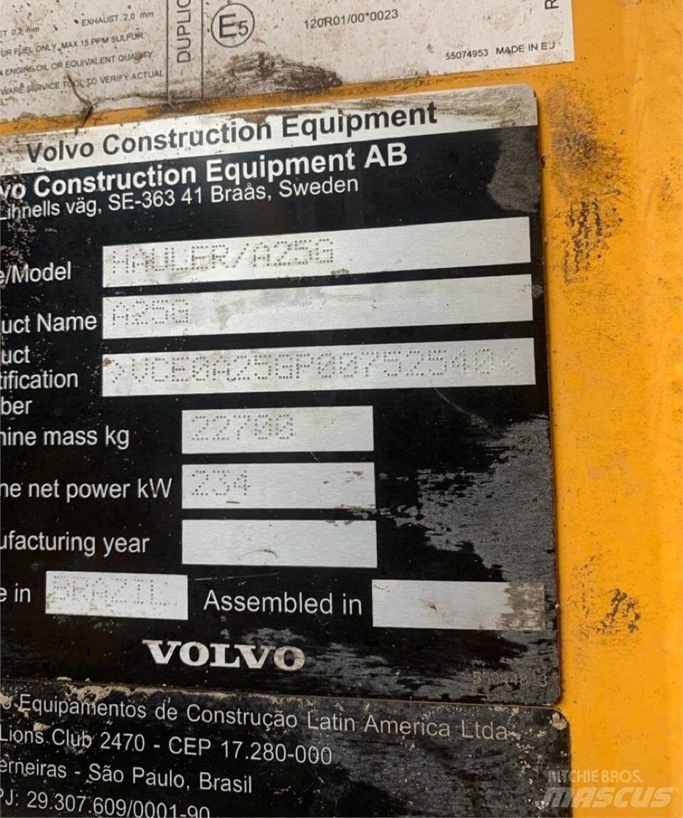 Volvo A25G Tombereau articulé