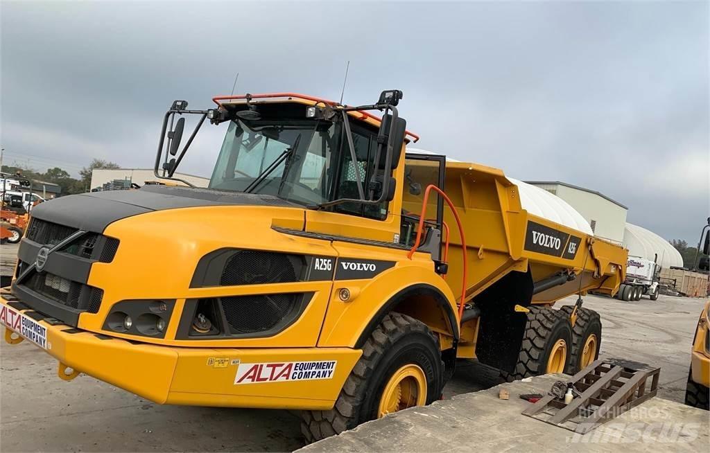 Volvo A25G Tombereau articulé