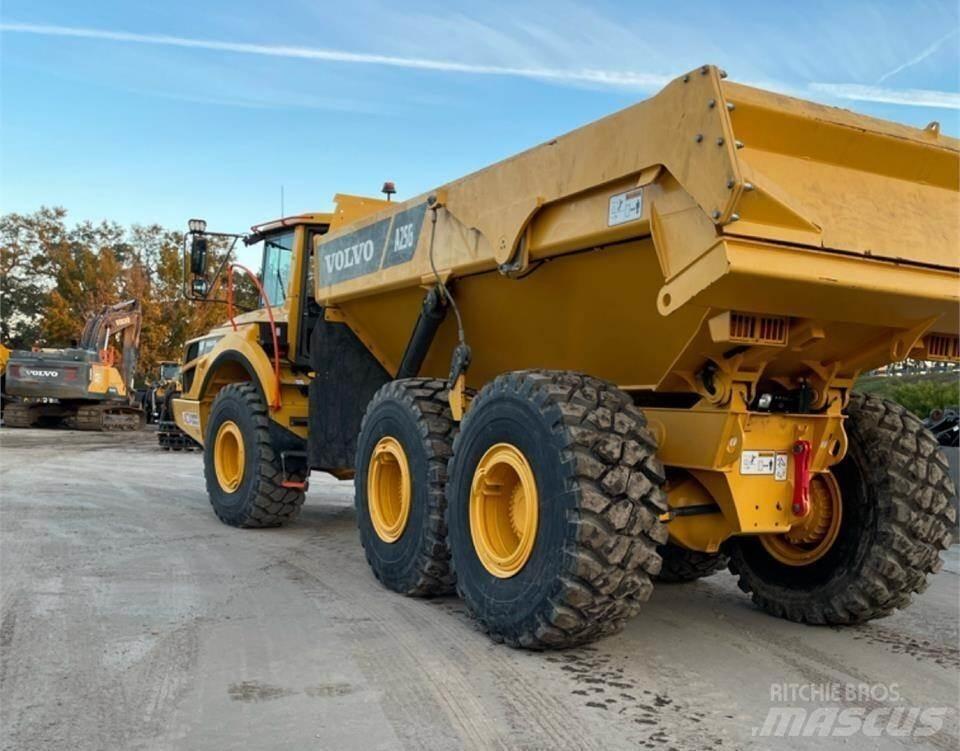 Volvo A25G Tombereau articulé