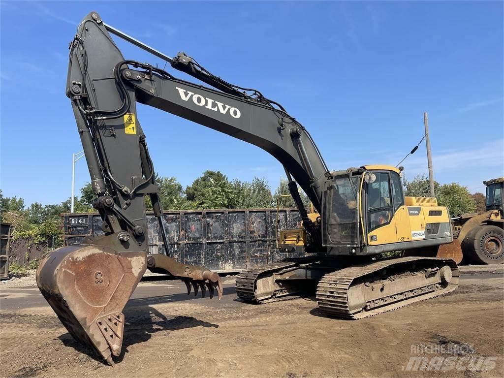 Volvo EC250DL Pelle sur chenilles