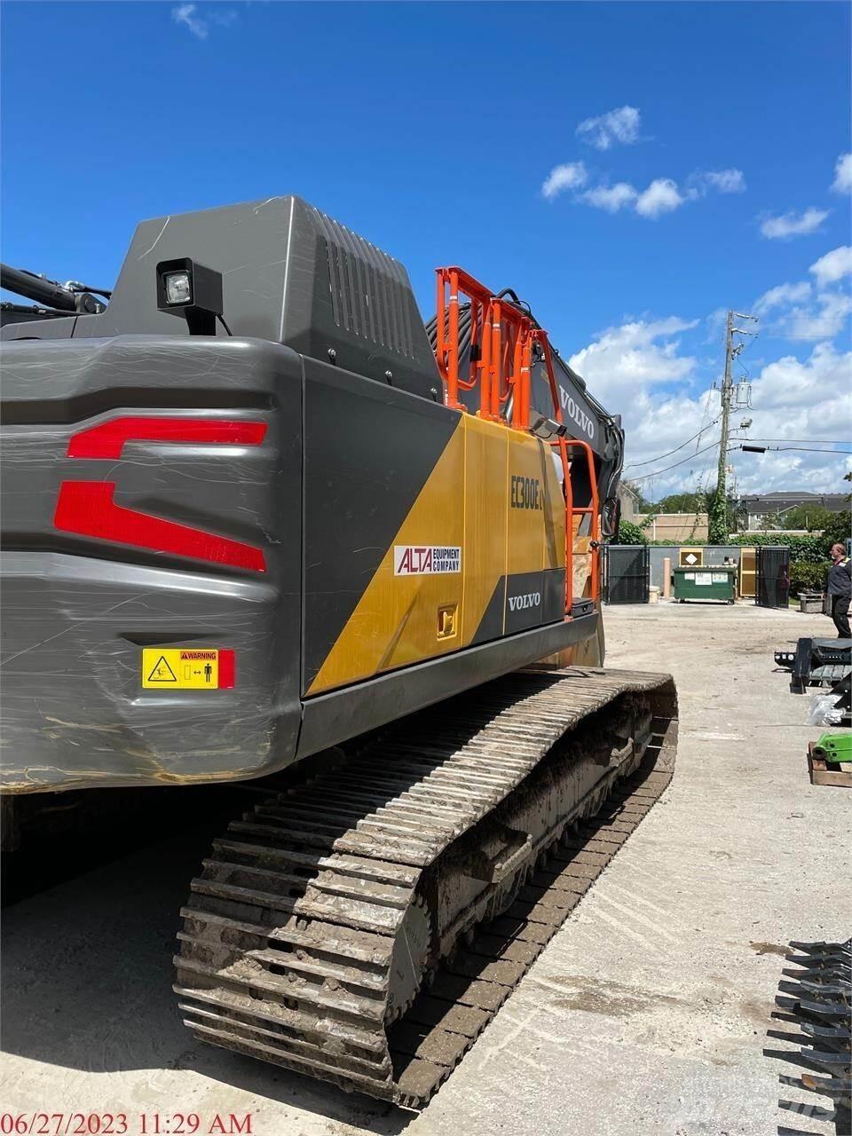 Volvo EC300EL Pelle sur chenilles