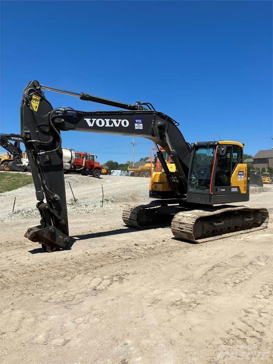 Volvo ECR235EL Pelle sur chenilles