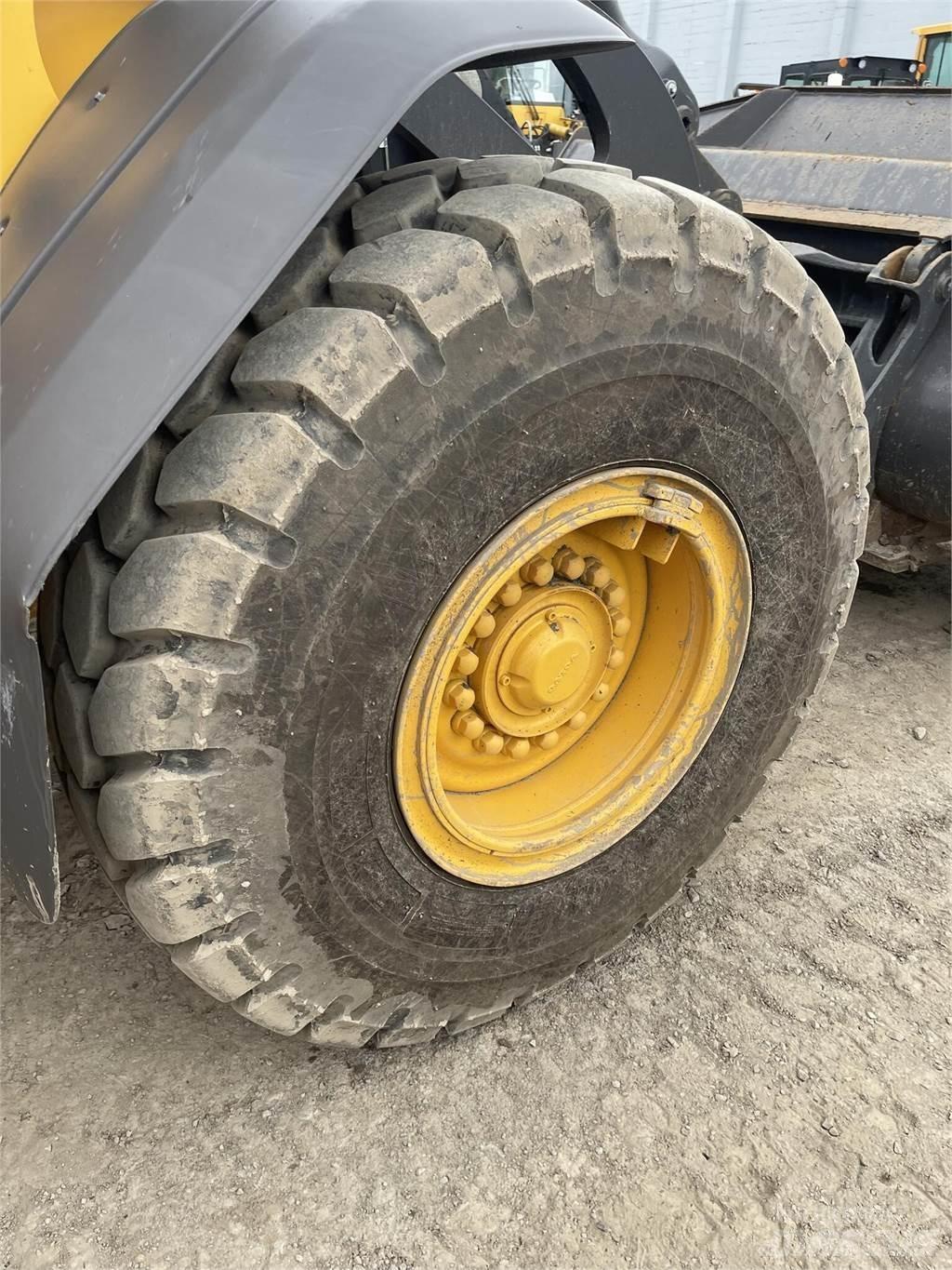 Volvo L90H Chargeuse sur pneus