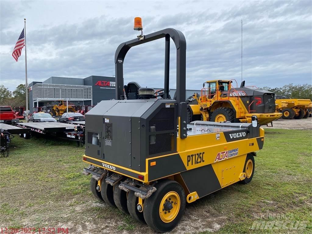 Volvo PT125C Rouleaux à pneumatiques